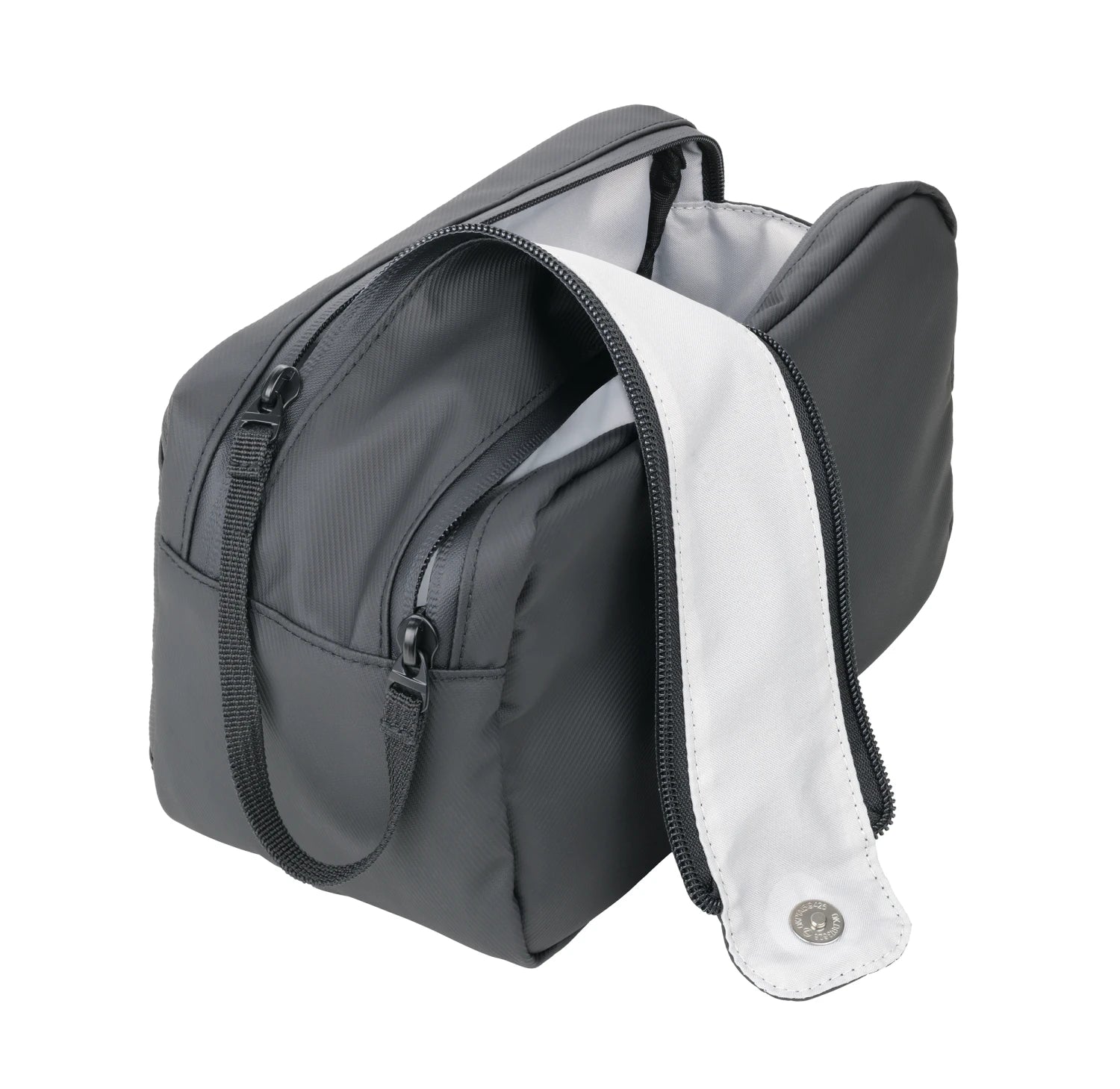 TROIKA BLACK WASHBAG 2