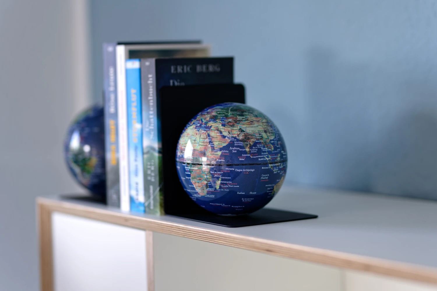 BOOKGLOBE