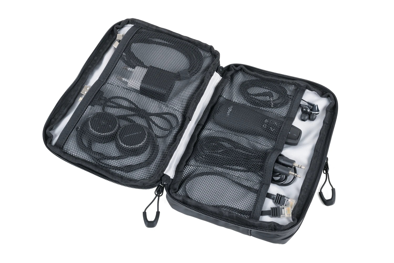 TROIKA BLACK TECH POUCH 2