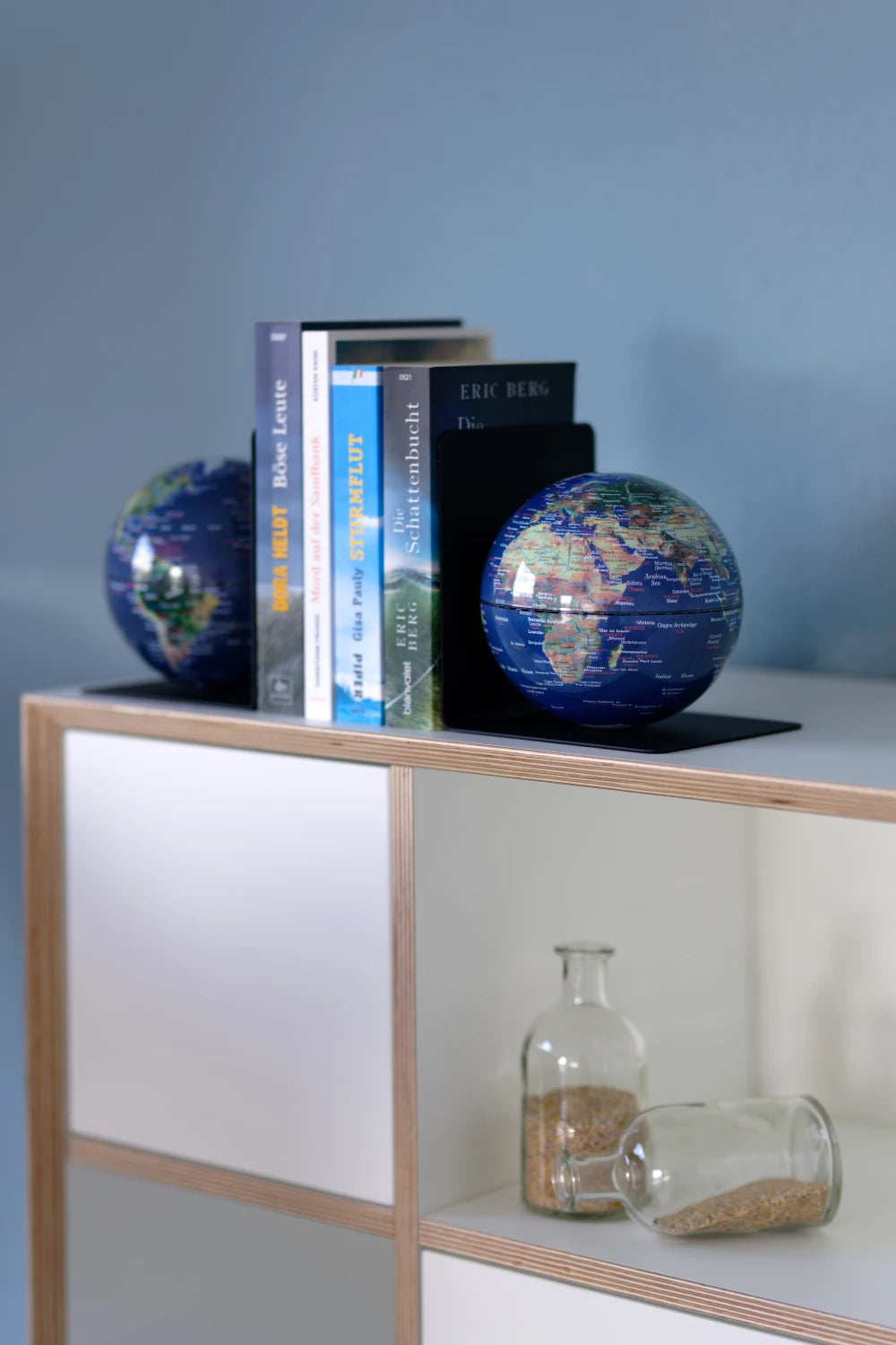BOOKGLOBE